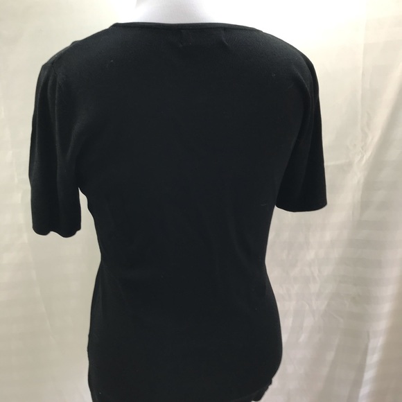 Simple black polyester knit short sleeve top - Picture 4 of 5